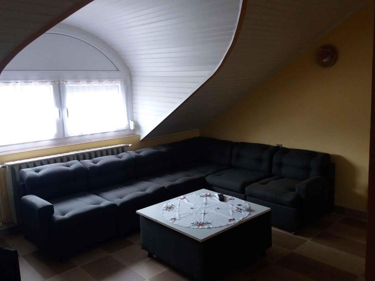 Apartment In Balatonmariafuerdo 19249 Balatonkeresztúr エクステリア 写真