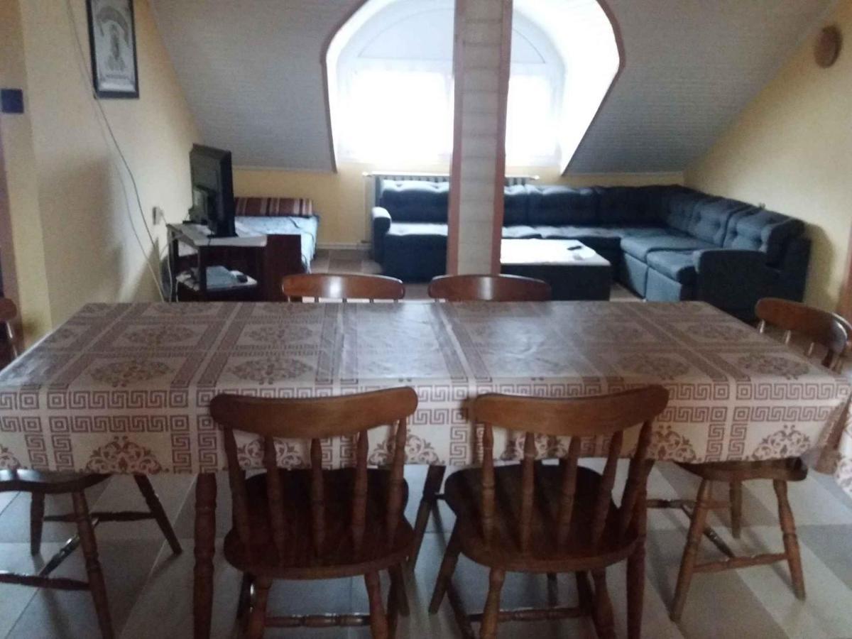 Apartment In Balatonmariafuerdo 19249 Balatonkeresztúr エクステリア 写真