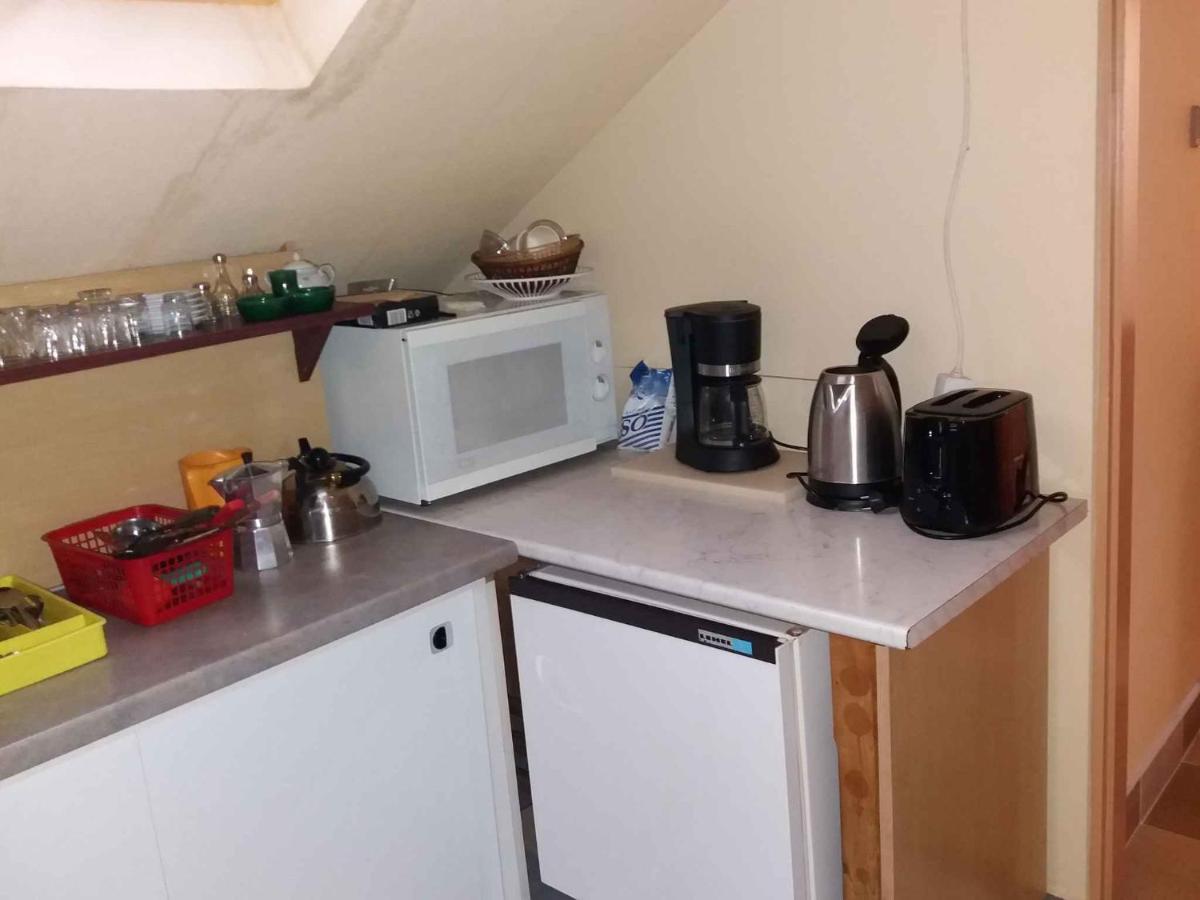 Apartment In Balatonmariafuerdo 19249 Balatonkeresztúr エクステリア 写真