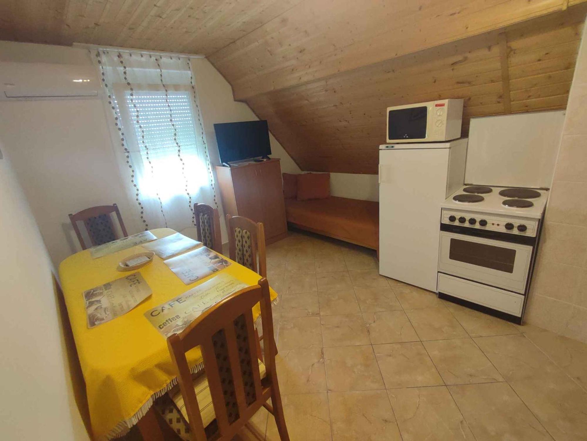 Apartment In Balatonmariafuerdo 19249 Balatonkeresztúr エクステリア 写真